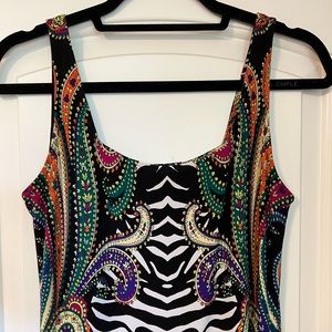 Long silhouette dress